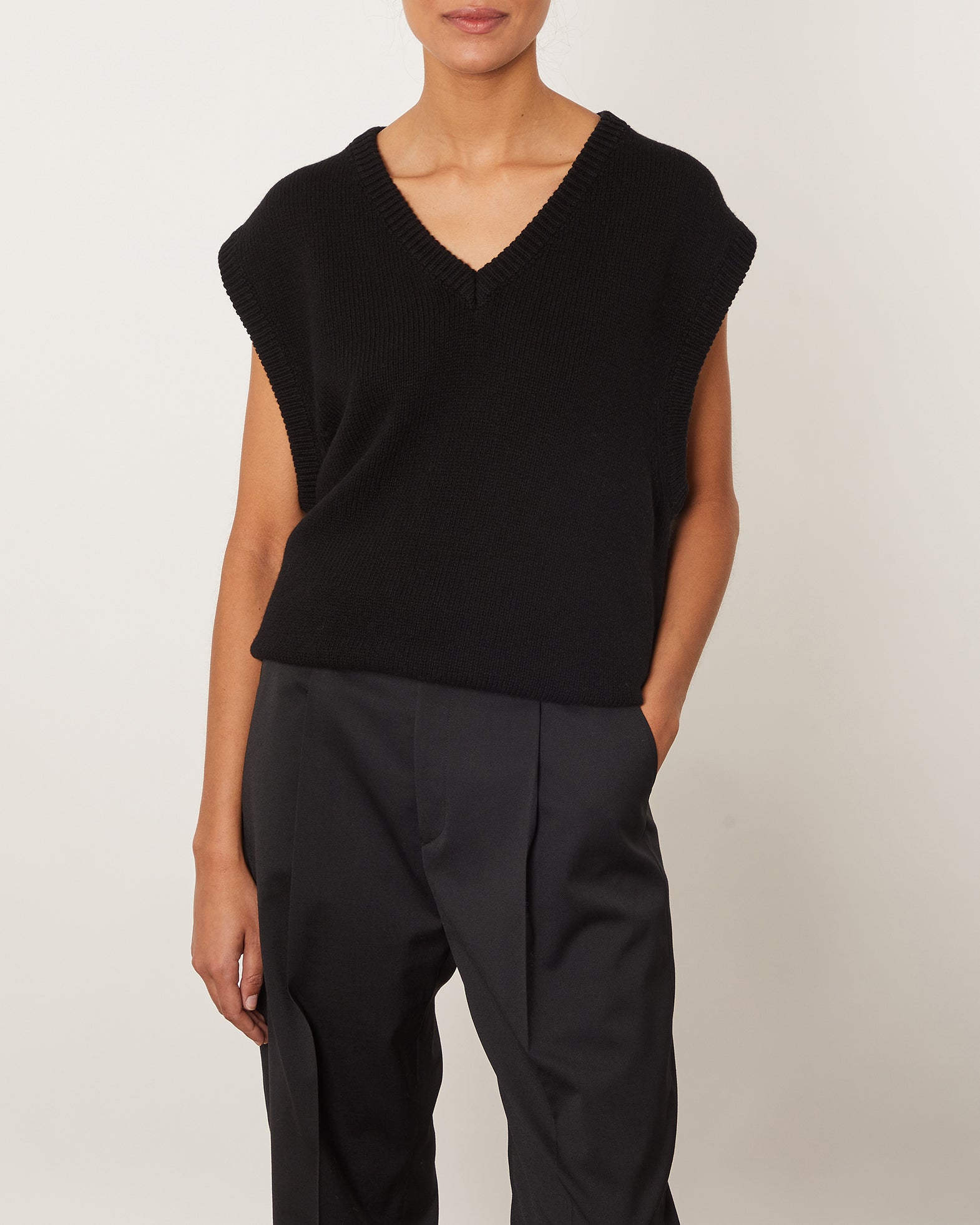 Filippa K Väst Corinne XS Svart 001