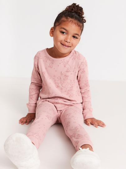 Ribbat pyjamasset med enhörningar