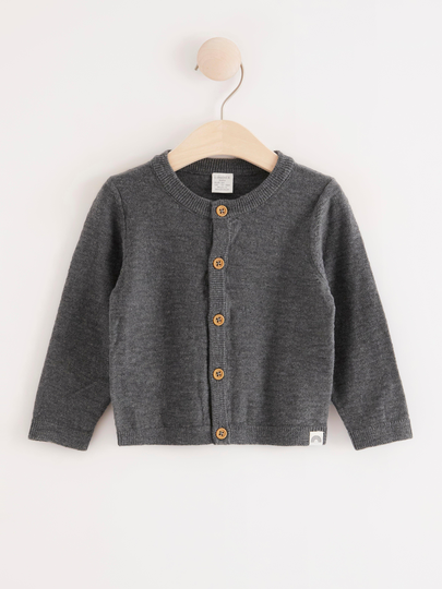 Stickad cardigan i slubtrikå