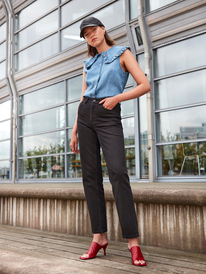 Ärmlös denimblus med krage