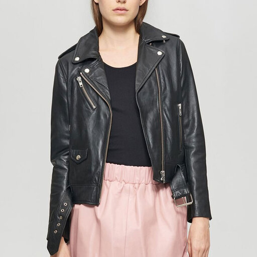 Jacka, Biker Polly