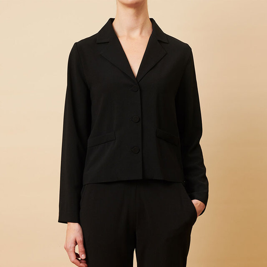 Cornelia Kort Kavaj