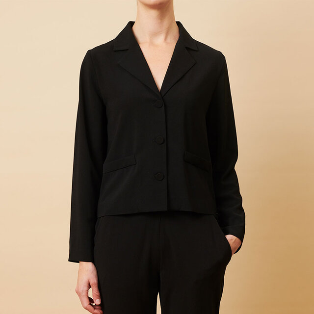 Cornelia Kort Kavaj