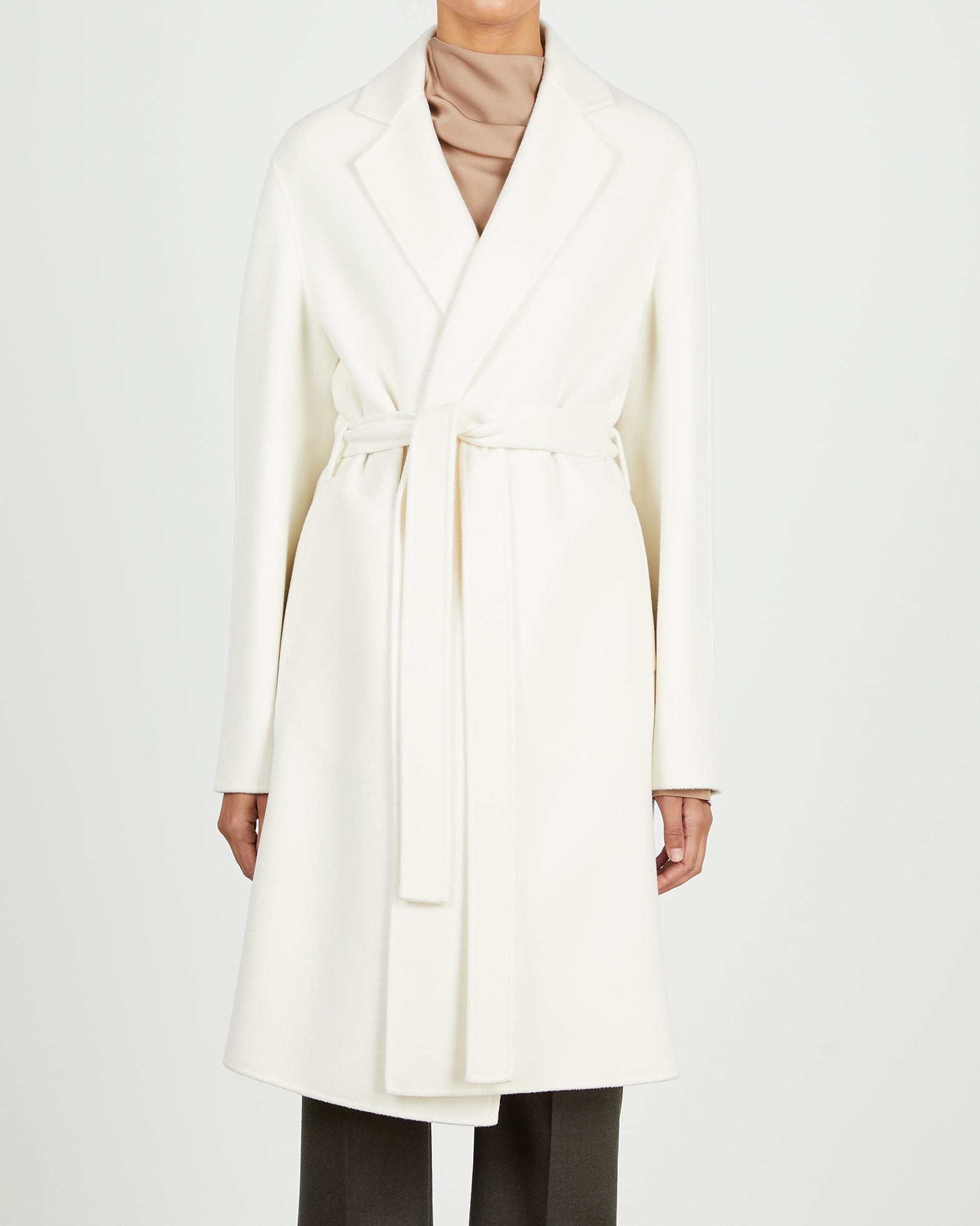 Joseph Kappa Cenda Long-Dbl Face Cashmere 34 Ivory 011