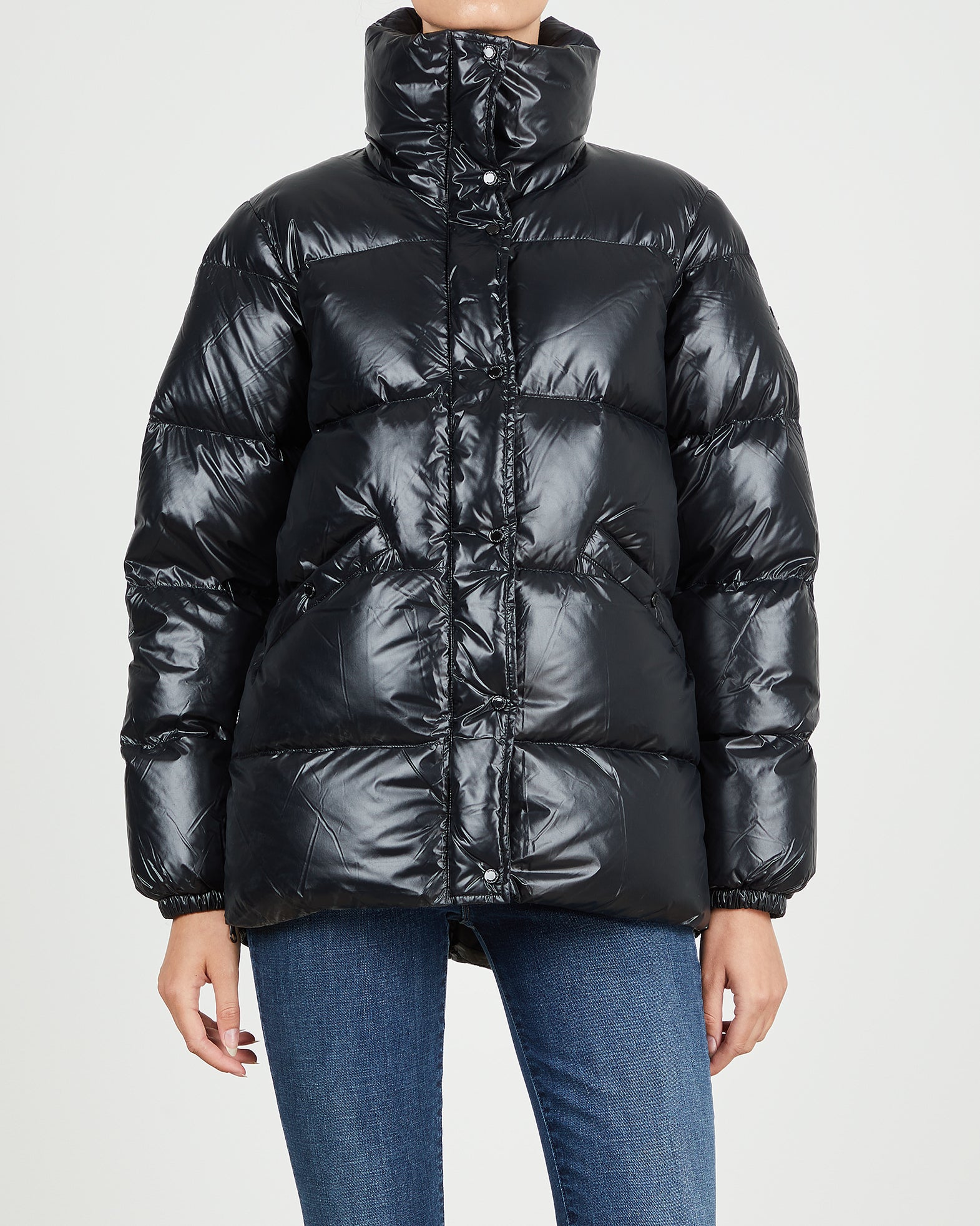 Peak Performance Jacka W Clara M Svart 003
