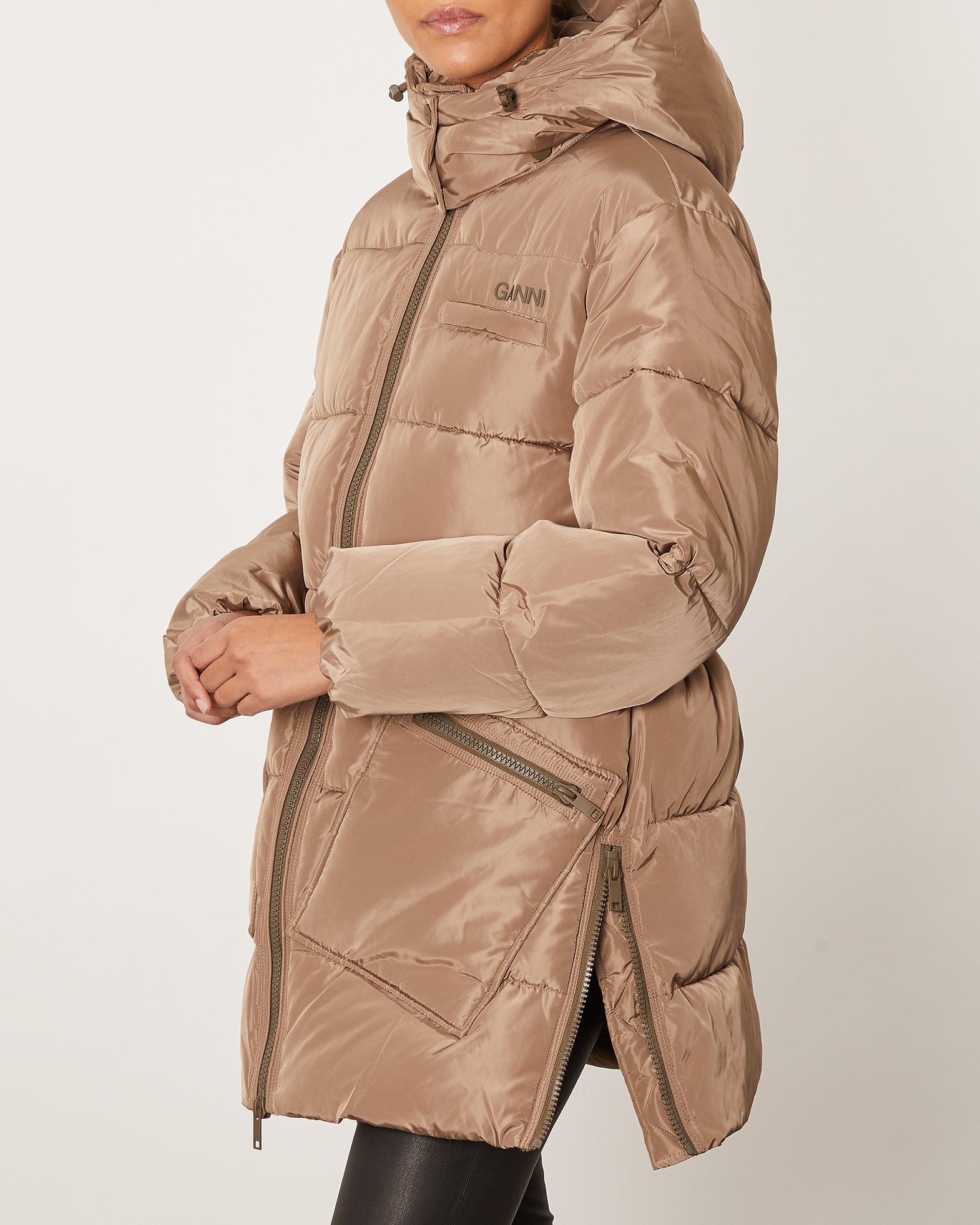 Ganni Jacka Tech Puffer S-M Fossil 1215
