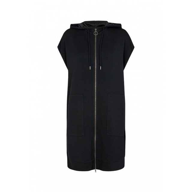 Banu Vest