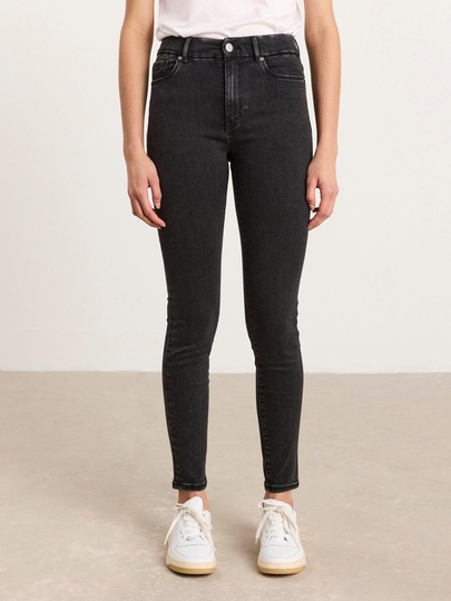 CLARA Curve superstretchiga jeans med hög midja