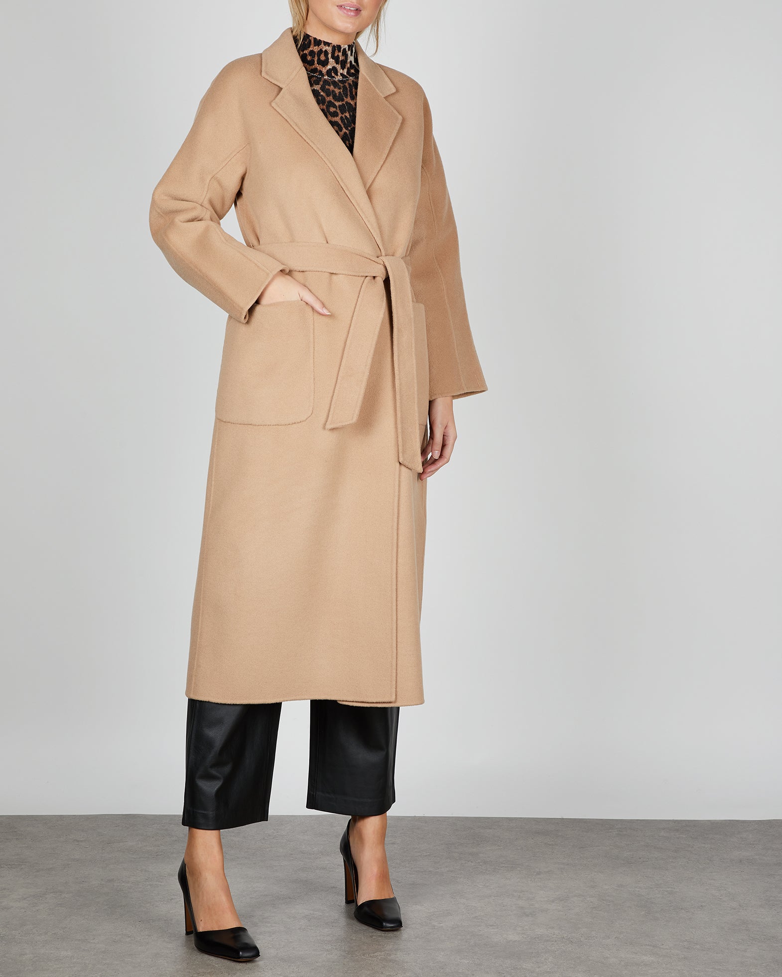 STAND STUDIO Kappa Claudine Long 42 Camel 015