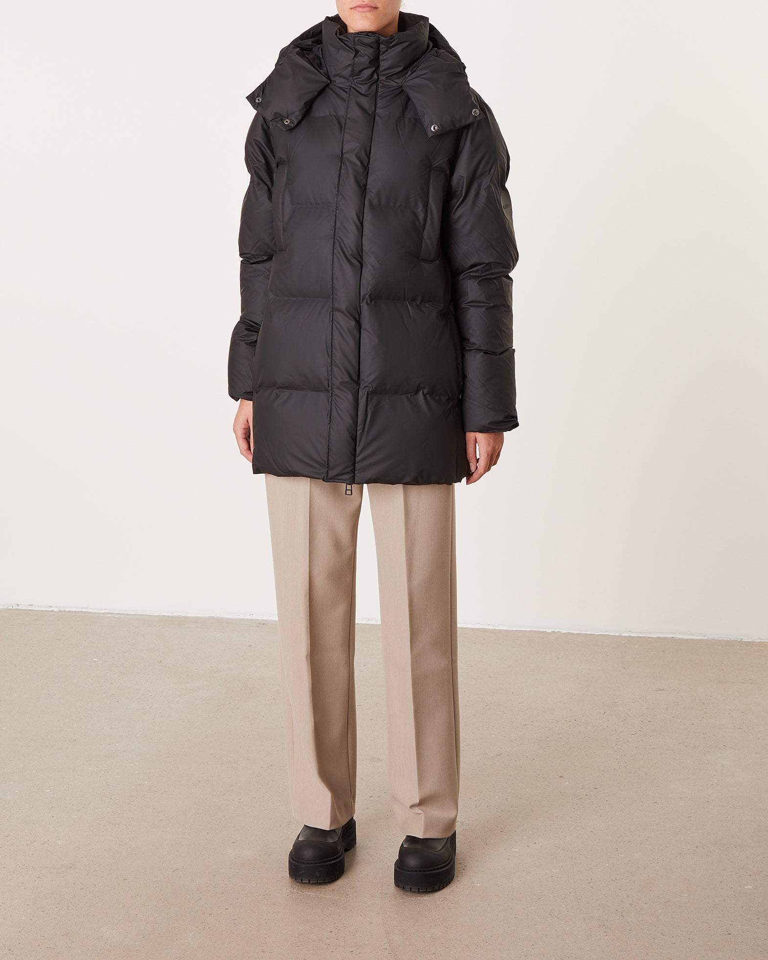 Rains Jacka Hooded Puffer Coat M-L Svart 008