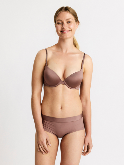 Rebel push-up-bh